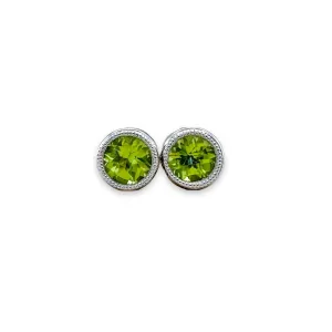 14K W Gold 0.54ctw 5mm Bezel Set Round Peridot Earrings