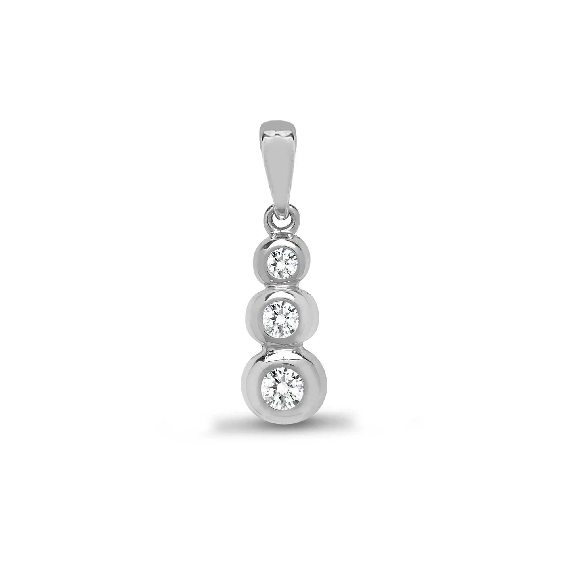 18ct White Gold Diamond Pendant