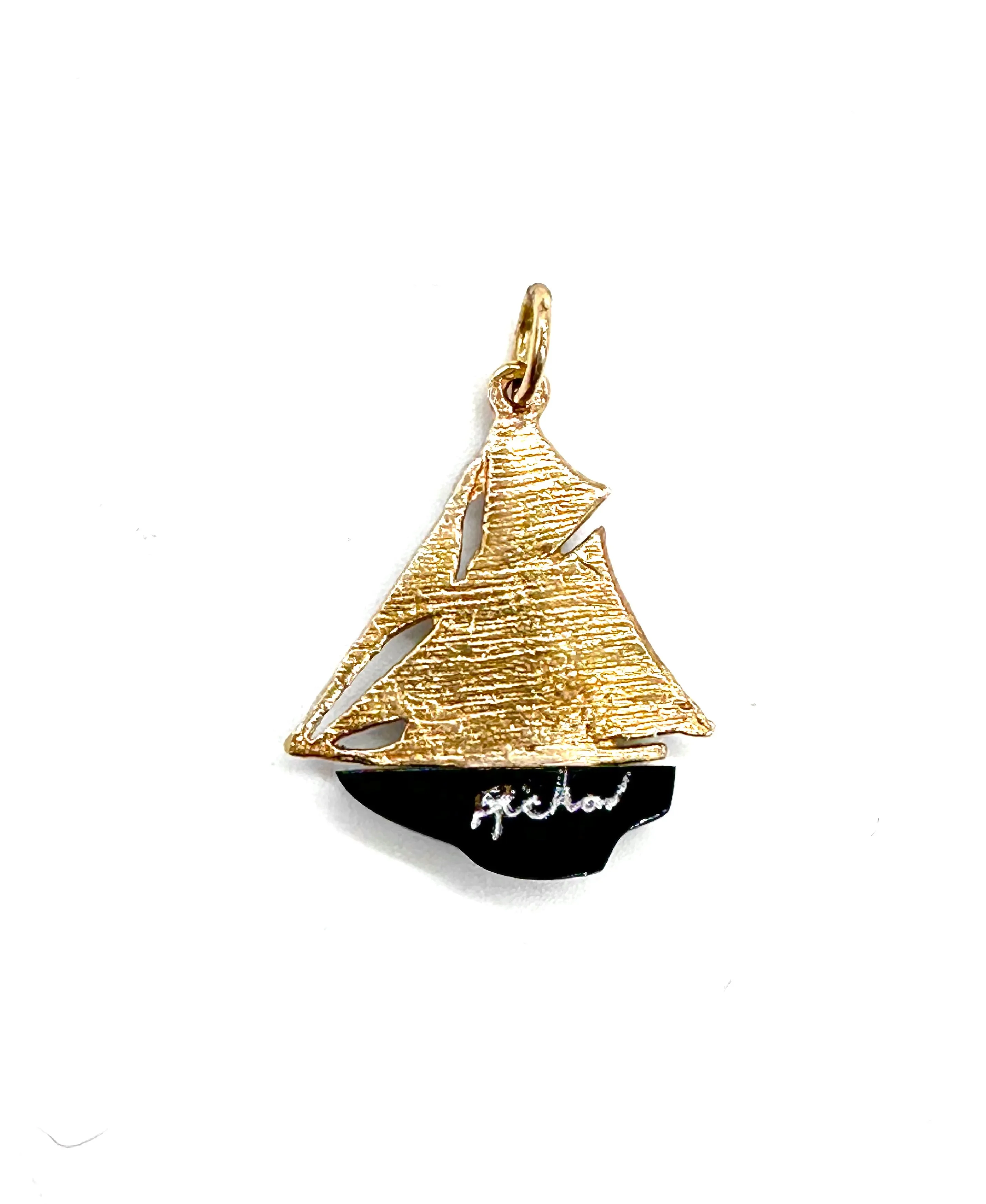 Black onyx and gold sailboat pendant