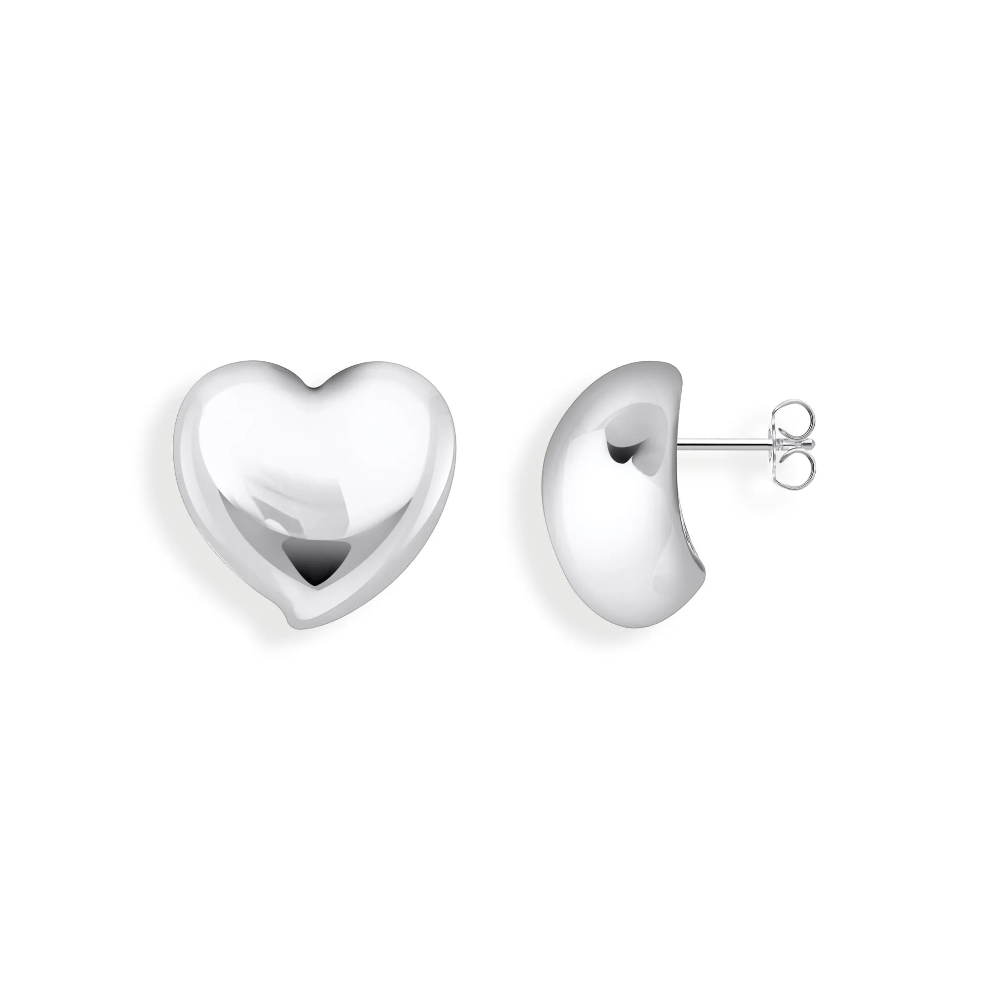 Ear studs in heart-shape silver