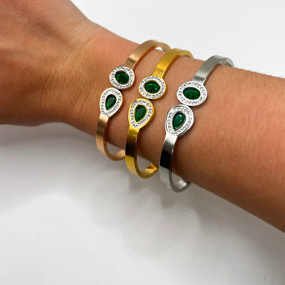 Emerald Stones Bangle Bracelet