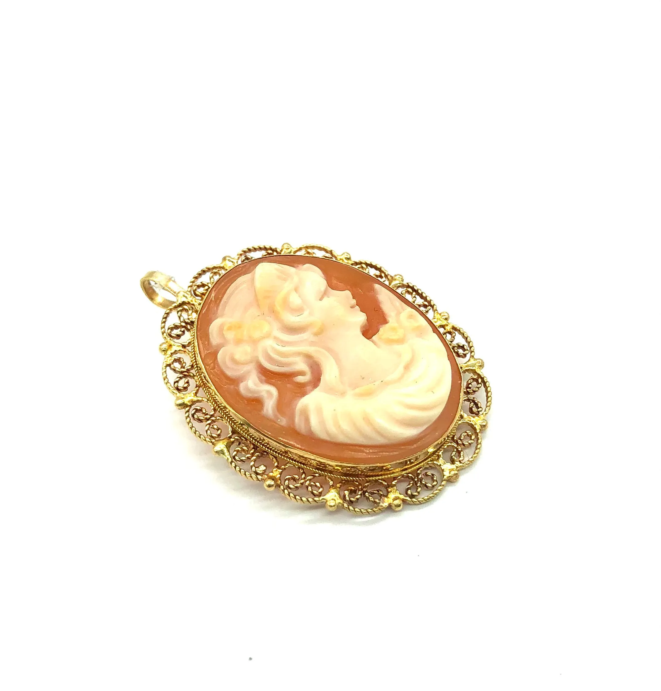 Filagree Framed Cameo Pendant/Pin