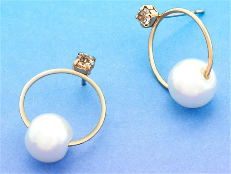 Japanese And Korean Gold-plated Retro Style Geometric Pearl Earrings