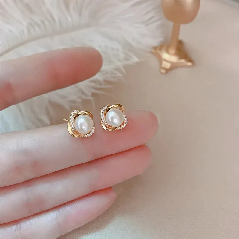 Korean Fashion Elegant Geometric Heart Ear Studs Women Simple Design Pearl Zircon Rhombic Stud Earrings Delicate Jewelry Gifts