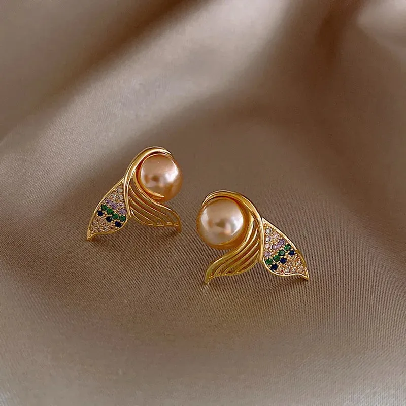 Korean Fashion Elegant Geometric Heart Ear Studs Women Simple Design Pearl Zircon Rhombic Stud Earrings Delicate Jewelry Gifts