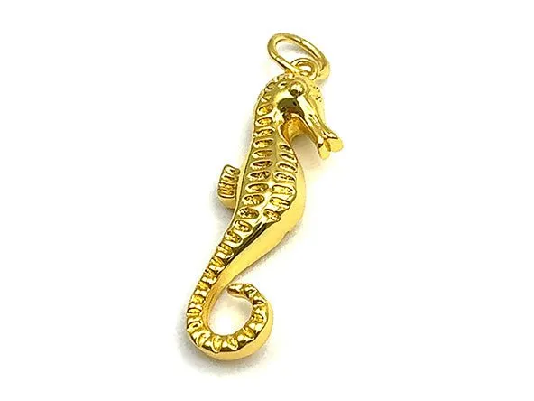 Serene Seahorse Pendant