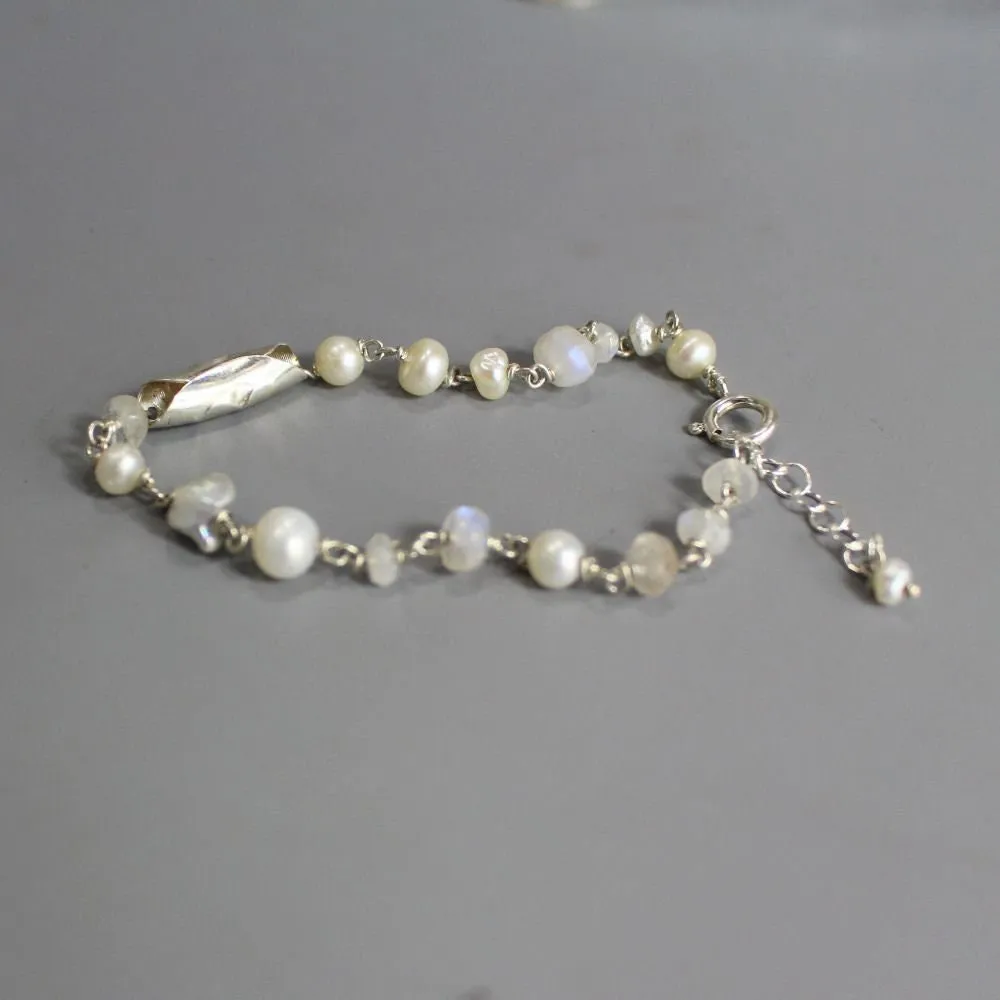 Sterling Silver Moonstone Pearl Bracelet