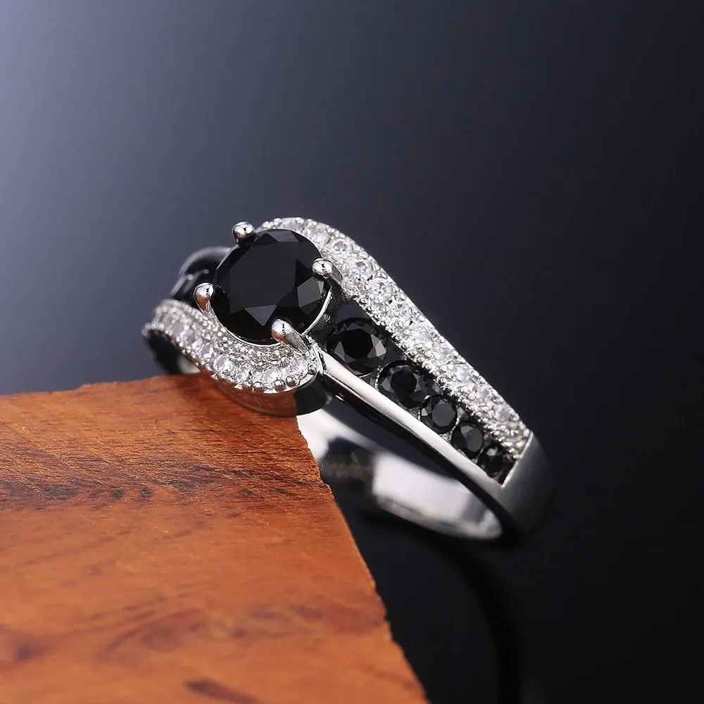 Trendy Jewelry Black Zircon Engagement Ring for Women in Silver Color