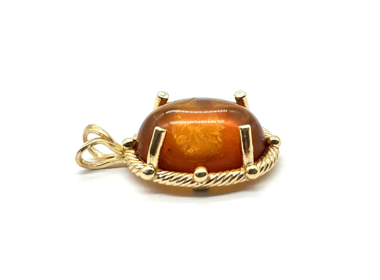 Yellow Gold Amber Pendant